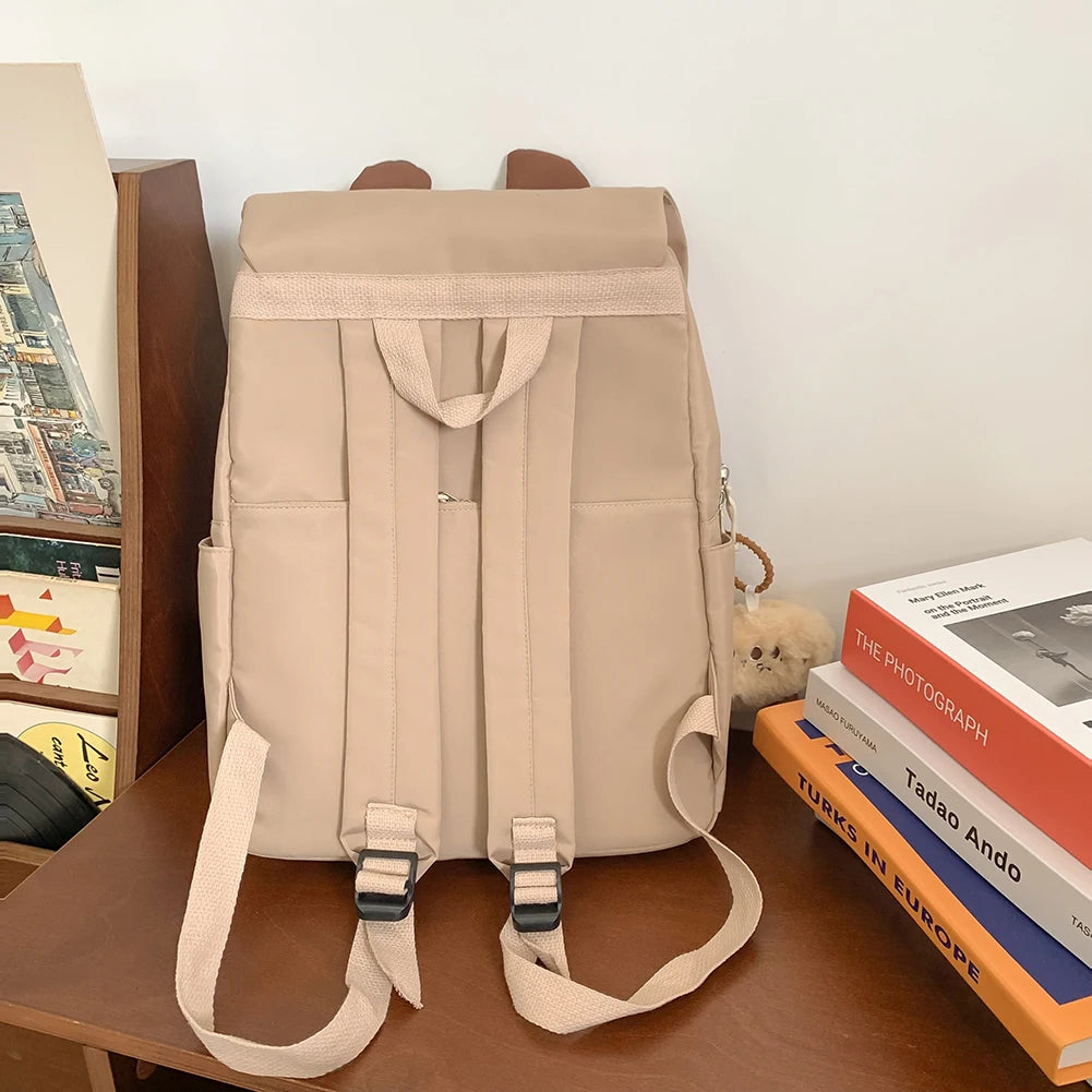 Women Kawaii Bookbag Adjustable Straps Capybara School Bag with Zipper Closure