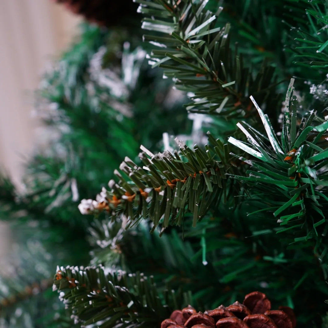 180cm Artificial Spruce Christmas Tree, Pre-Lit Xmas Tree